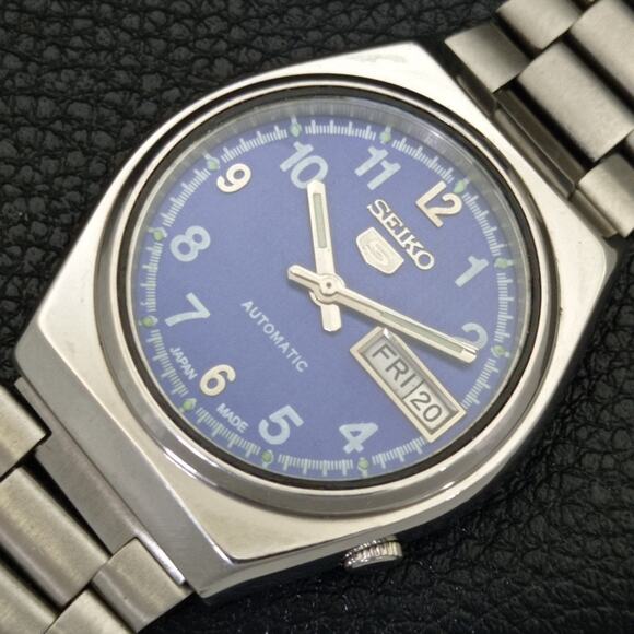 Vintage 1973 Seiko Automatic Mens Silver Watch W/daydate & Blue accents - Picture 6 of 10